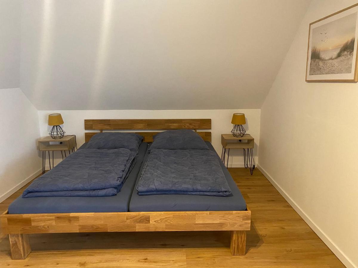 Ferienhaus Sieglinde Mit Deichblick Emden Ngoại thất bức ảnh