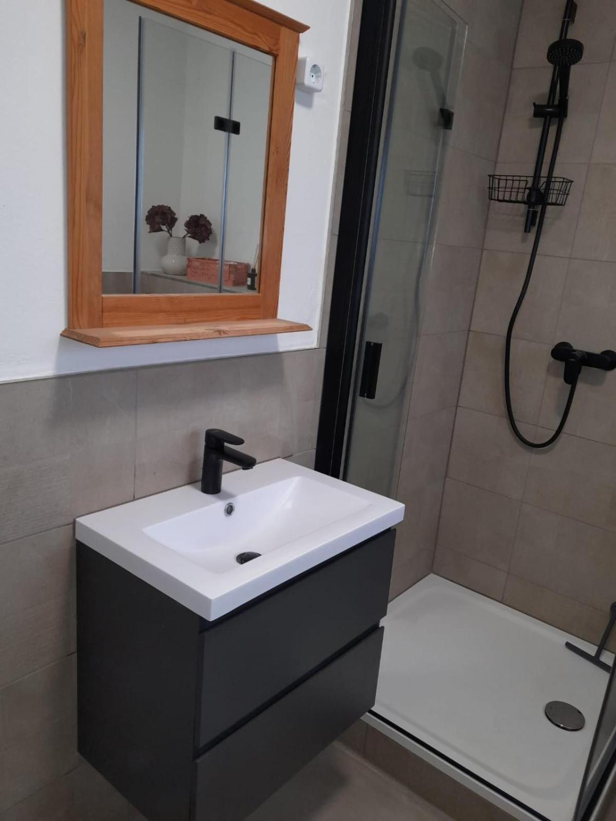 Ferienhaus Sieglinde Mit Deichblick Emden Ngoại thất bức ảnh